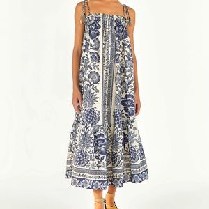 FARM Rio Island Pineapple 🍍 Dress size medium ✨ NWT Current collection.